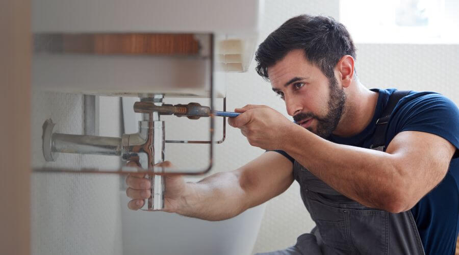 Water heater leaking fix in Arabi, LA